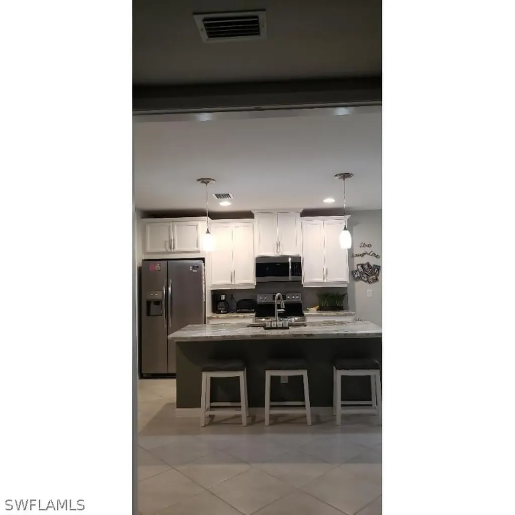 14848 Edgewater Circle Naples FL 34114