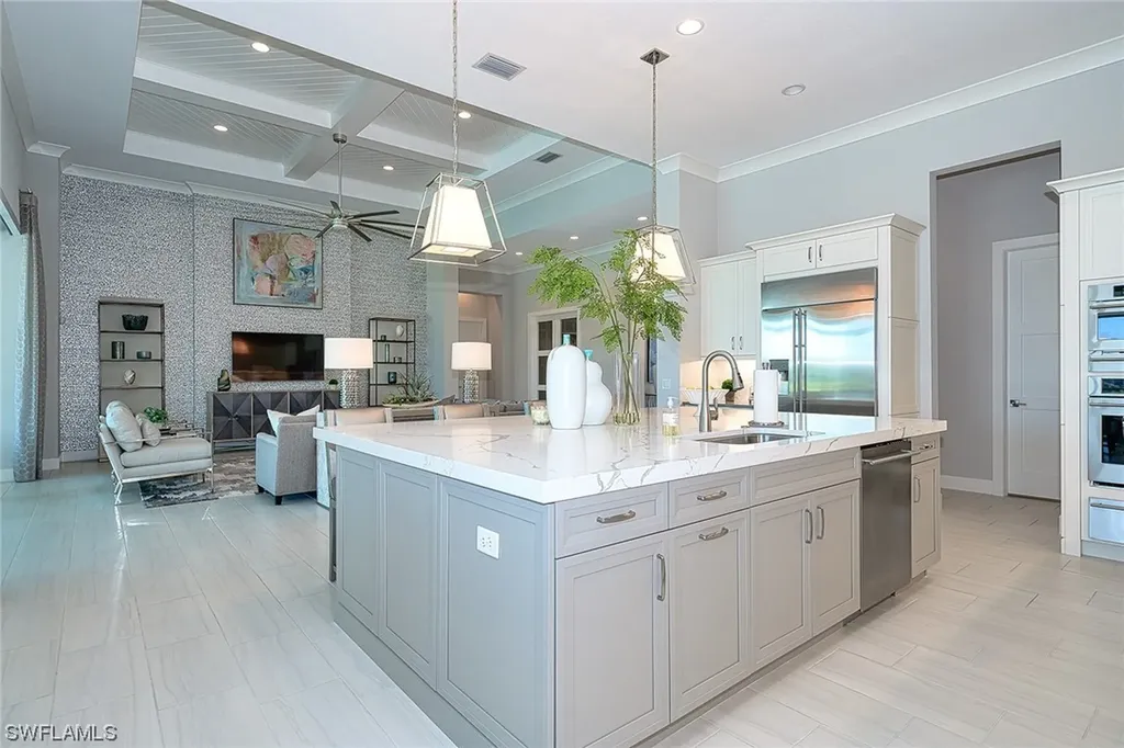 6250 Lightbourn Way Naples FL 34113