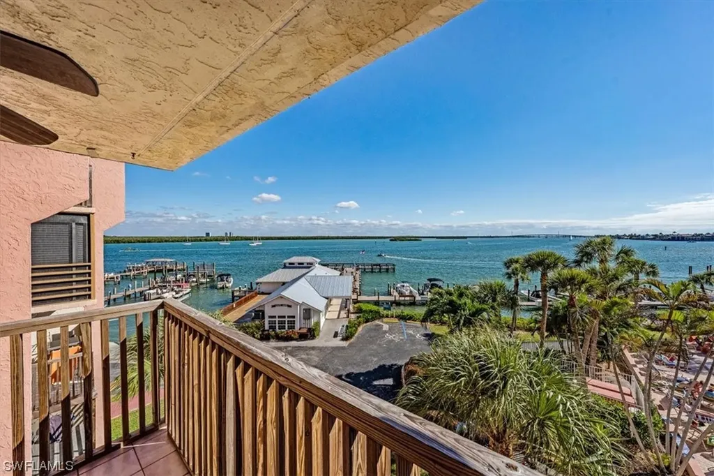 1085 Bald Eagle Drive Marco Island FL 34145