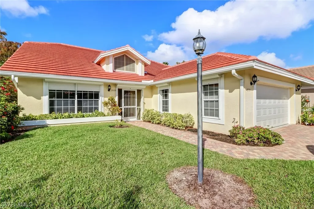 1533 Kenridge Place Naples FL 34104