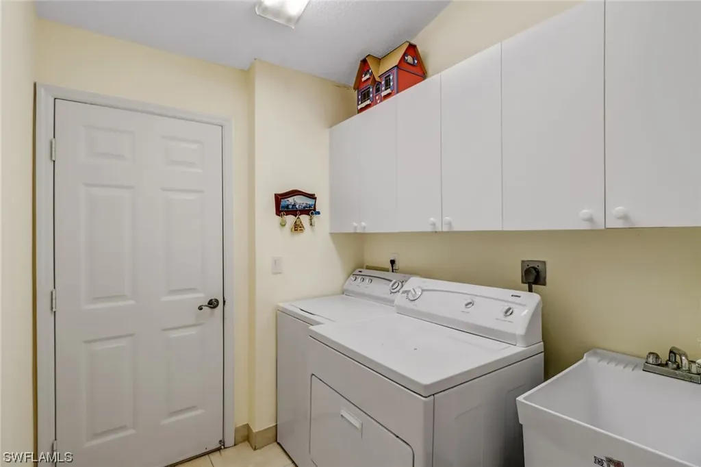1533 Kenridge Place Naples FL 34104