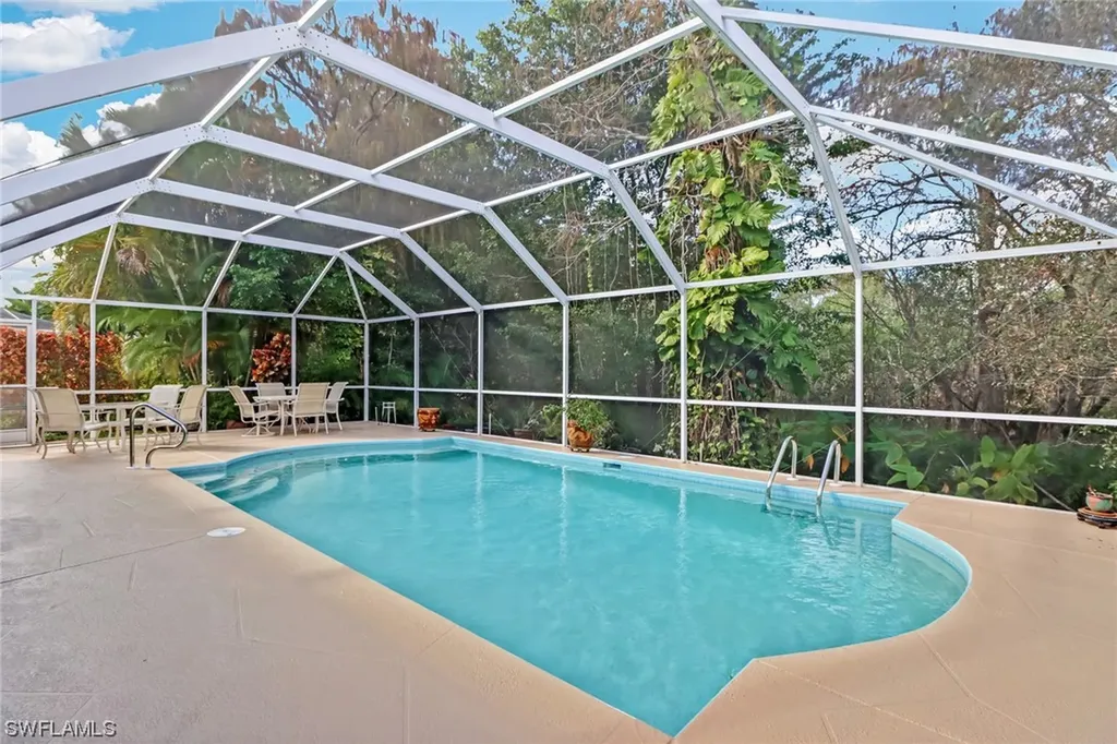 1533 Kenridge Place Naples FL 34104