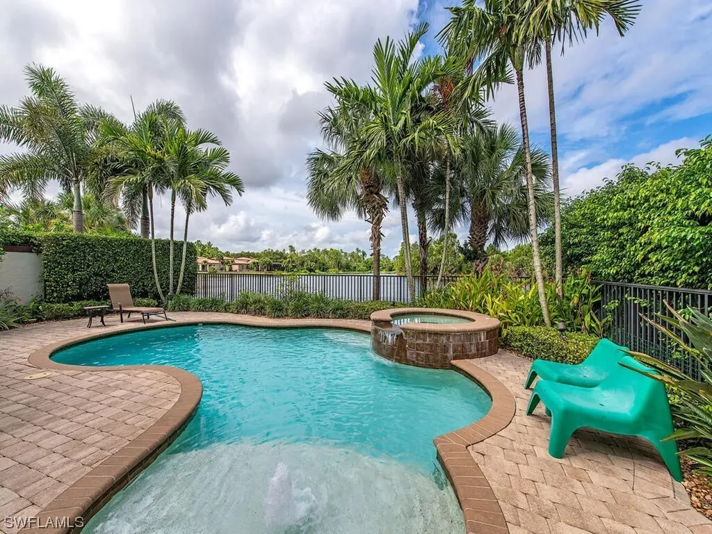 7943 Cordoba Place Naples FL 34113