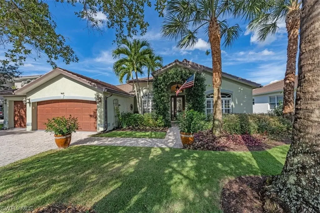 Naples FL, 8421 Laurel Lakes Boulevard