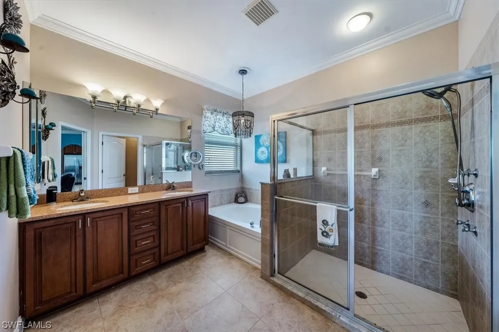 8421 Laurel Lakes Boulevard Naples FL 34119