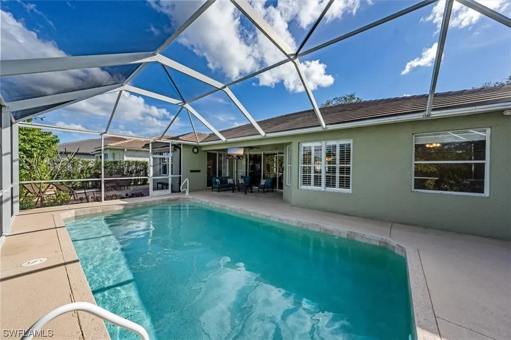8421 Laurel Lakes Boulevard Naples FL 34119
