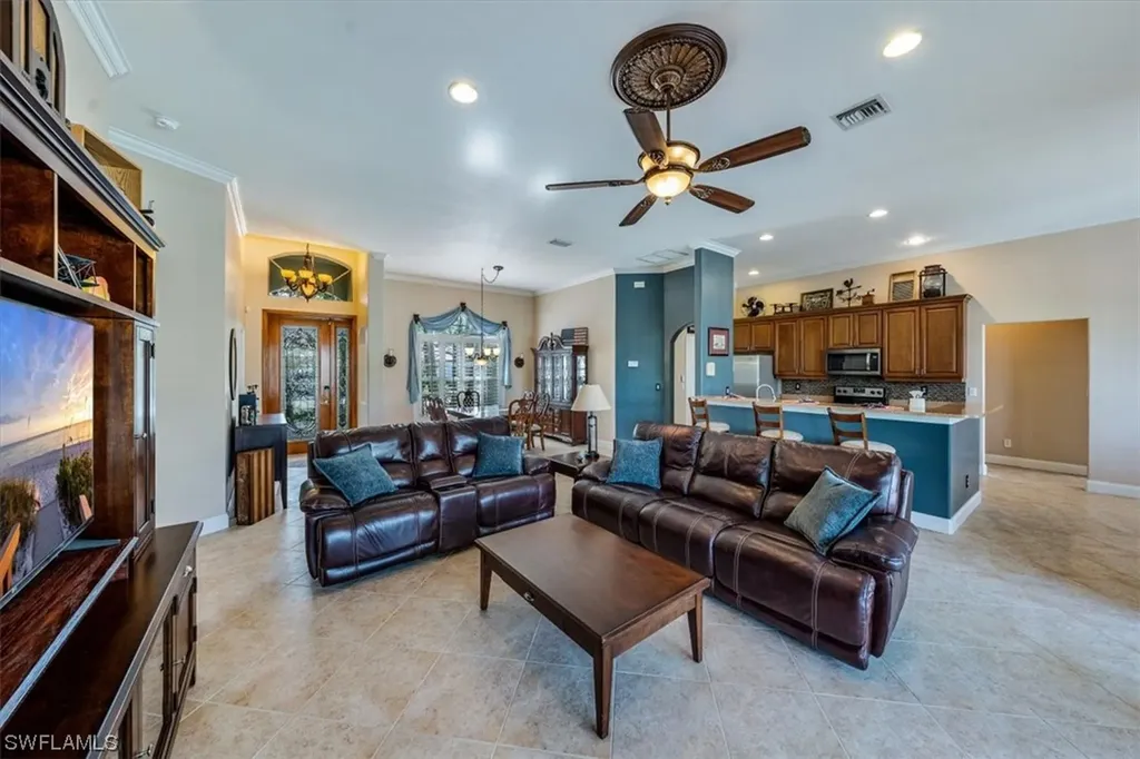 8421 Laurel Lakes Boulevard Naples FL 34119