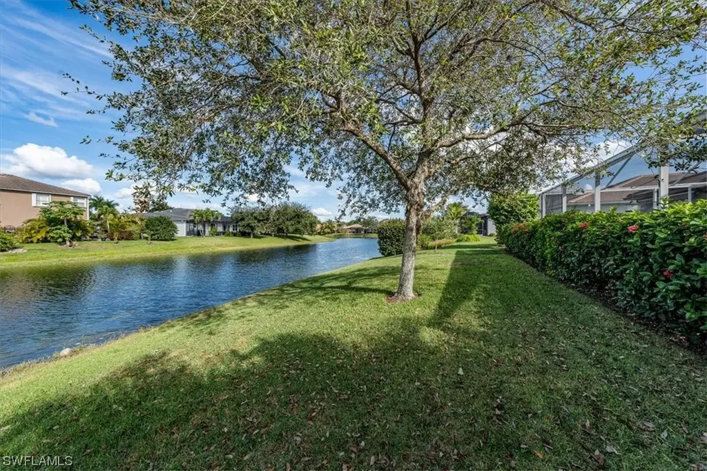 8421 Laurel Lakes Boulevard Naples FL 34119