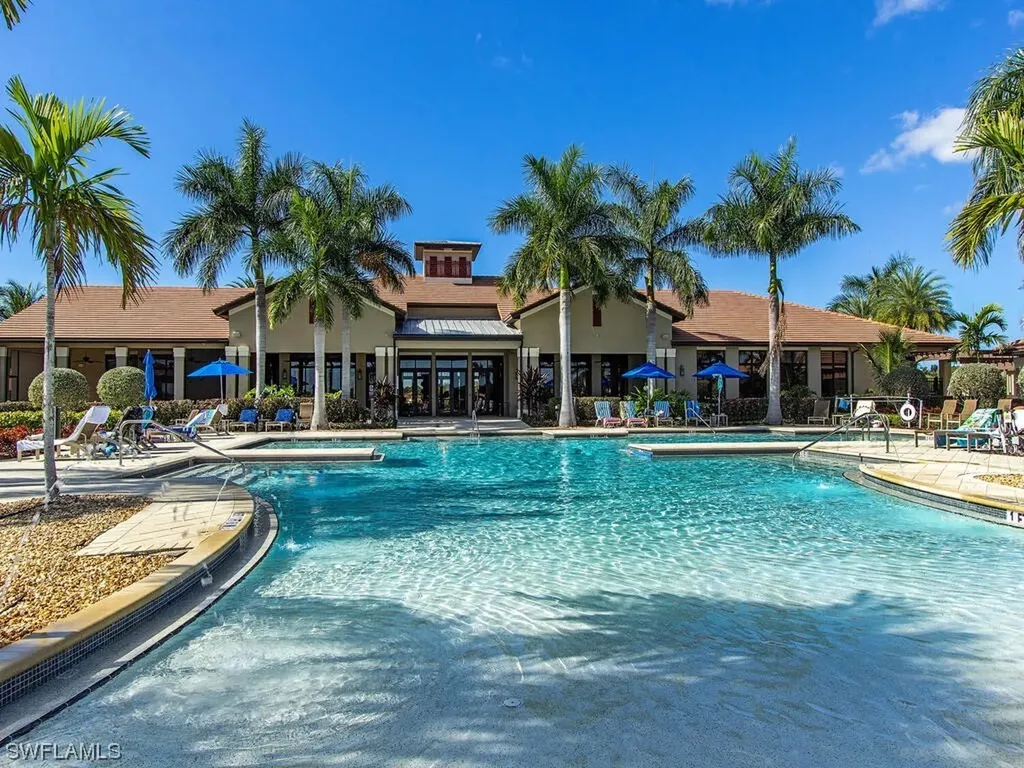 1609 Vizcaya Lane Naples FL 34113