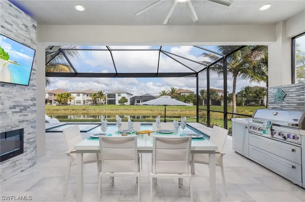 4512 Aurora Street Naples FL 34119