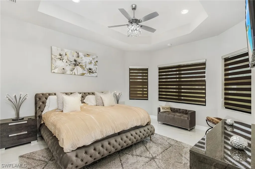 4512 Aurora Street Naples FL 34119