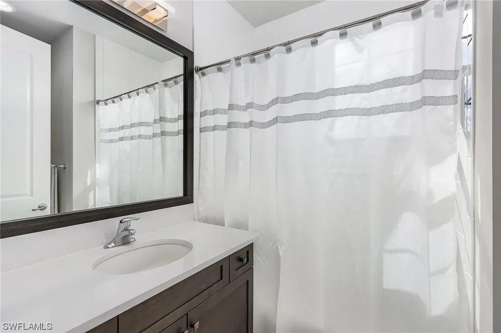 4512 Aurora Street Naples FL 34119