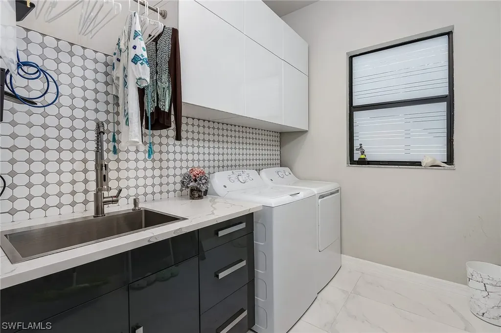 4512 Aurora Street Naples FL 34119