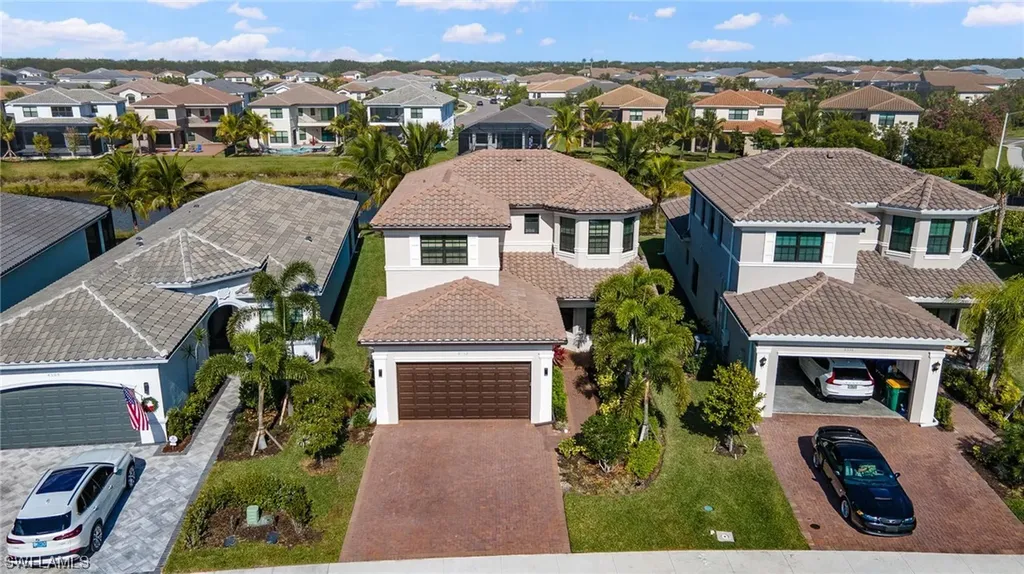 4512 Aurora Street Naples FL 34119