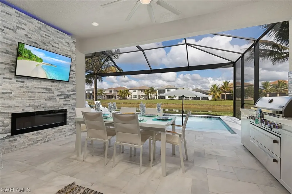4512 Aurora Street Naples FL 34119