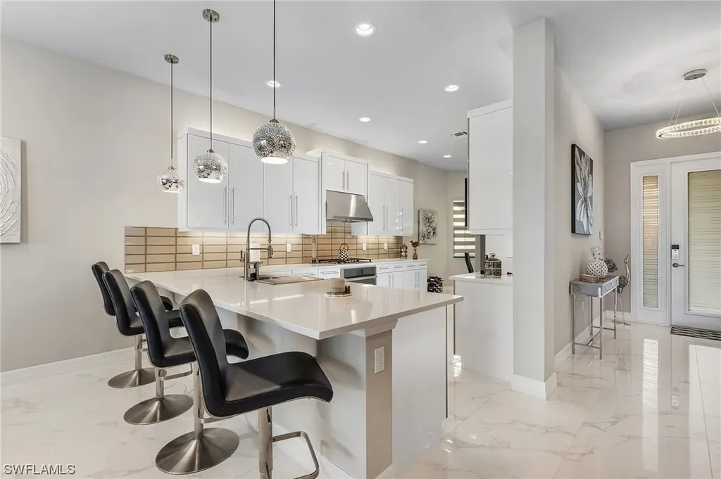 4512 Aurora Street Naples FL 34119
