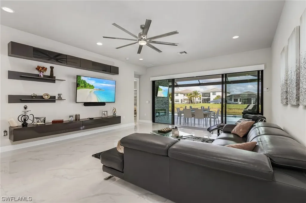 4512 Aurora Street Naples FL 34119