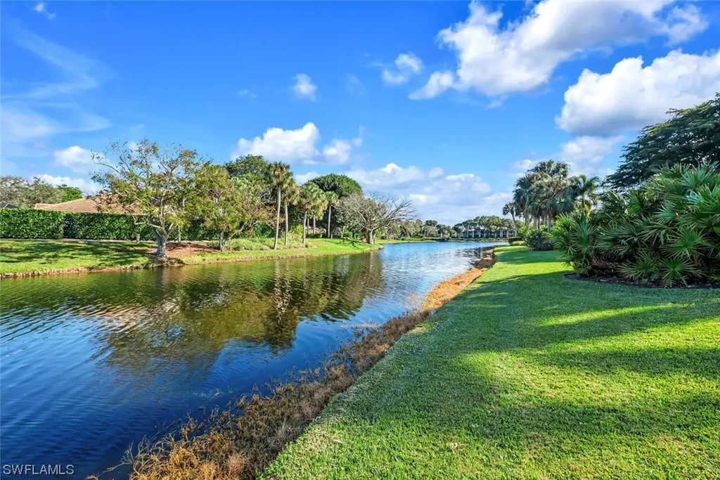 690 Lismore Lane Naples FL 34108