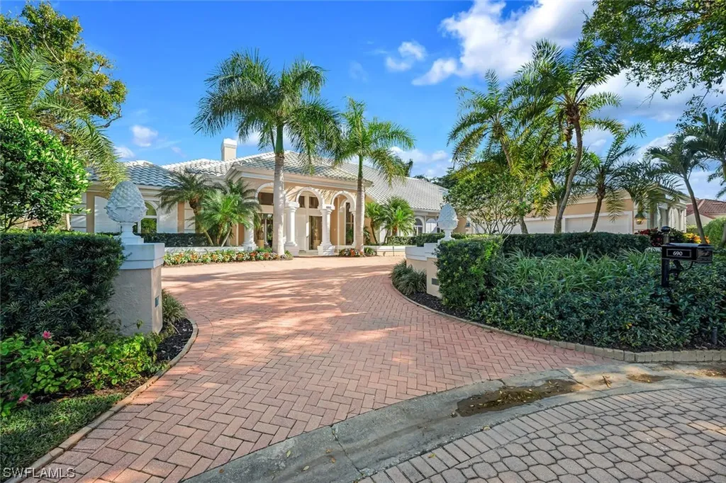 690 Lismore Lane Naples FL 34108