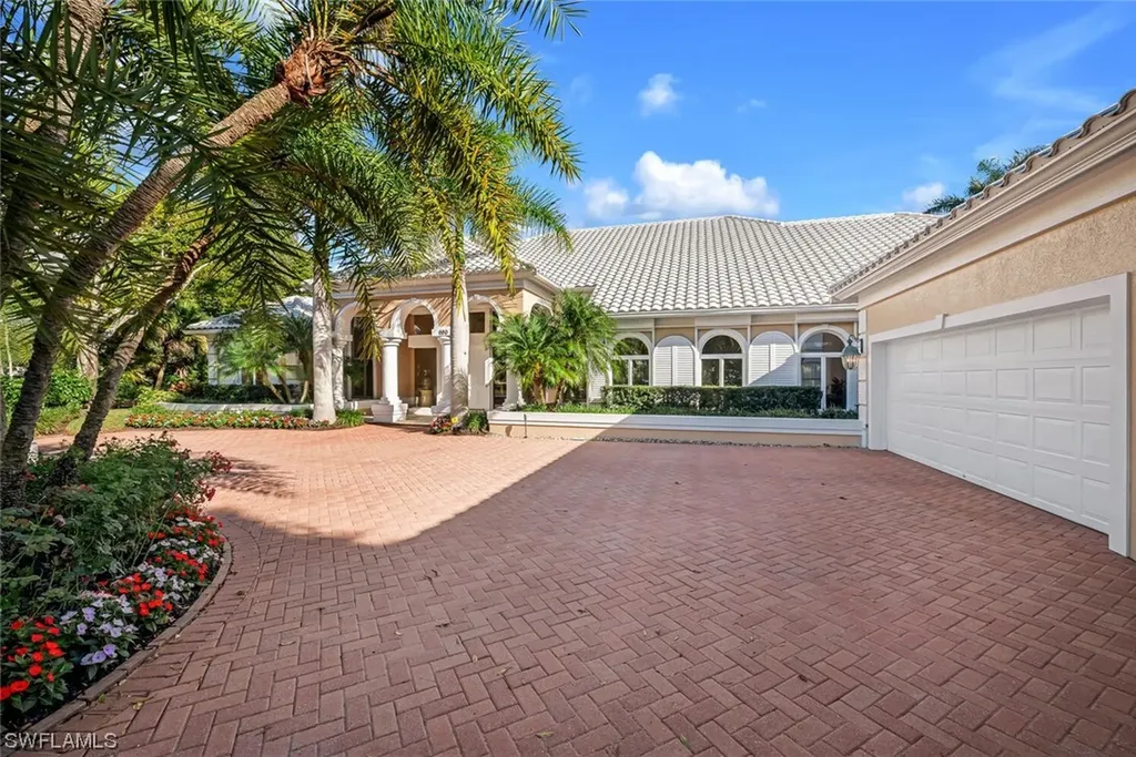 690 Lismore Lane Naples FL 34108