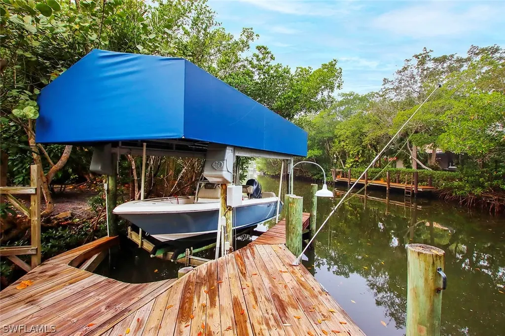 500 Kinzie Island Court Sanibel FL 33957