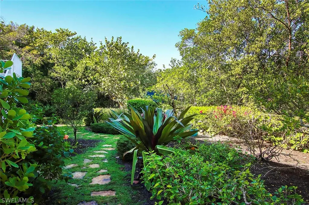 500 Kinzie Island Court Sanibel FL 33957