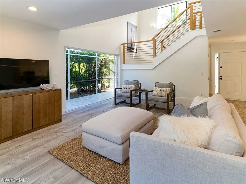 660 3rd Street S Naples FL 34102