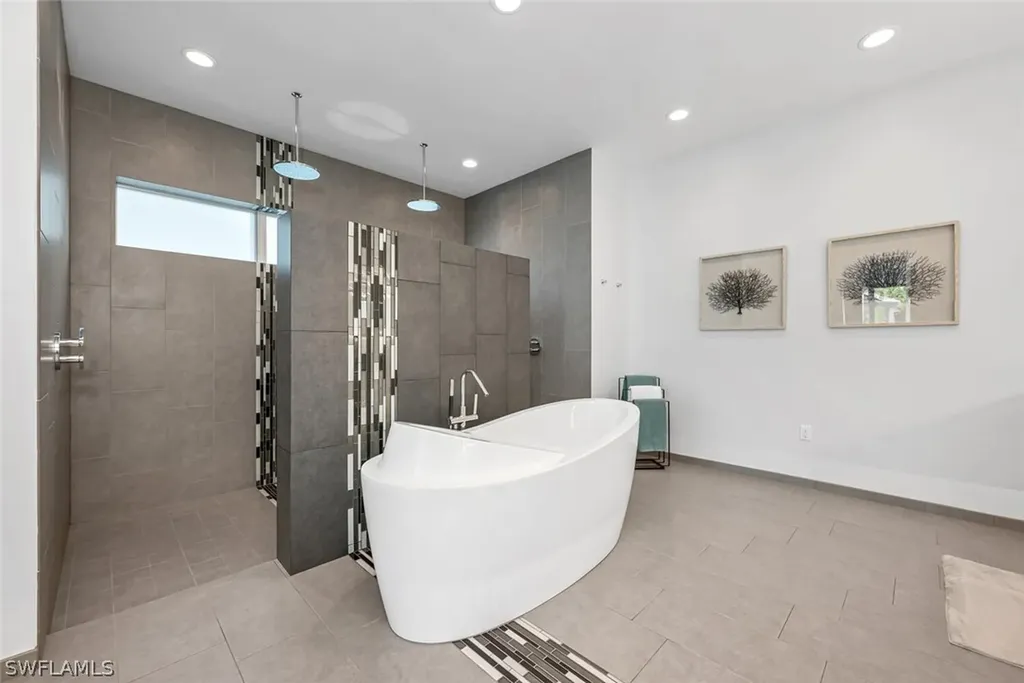 1807 Snook Drive Naples FL 34102