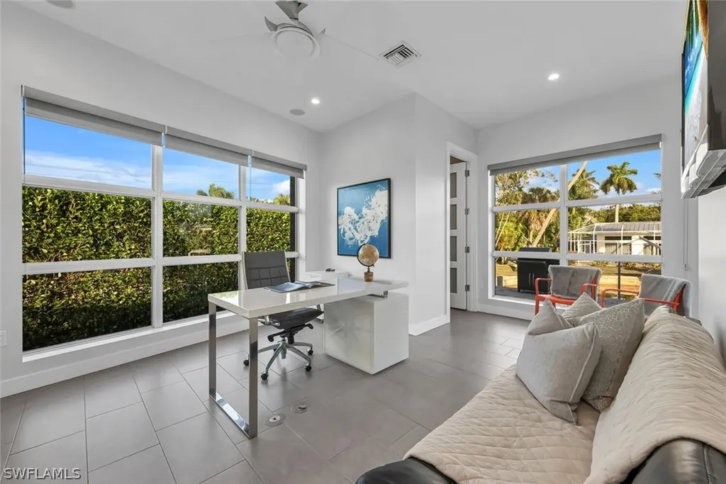 1807 Snook Drive Naples FL 34102