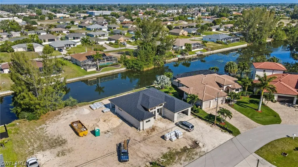 2539 SW 11th Avenue Cape Coral FL 33914