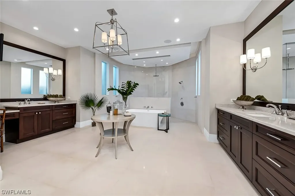 254 Ridge Drive Naples FL 34108