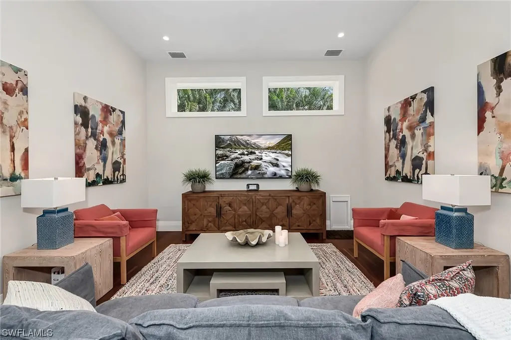 254 Ridge Drive Naples FL 34108