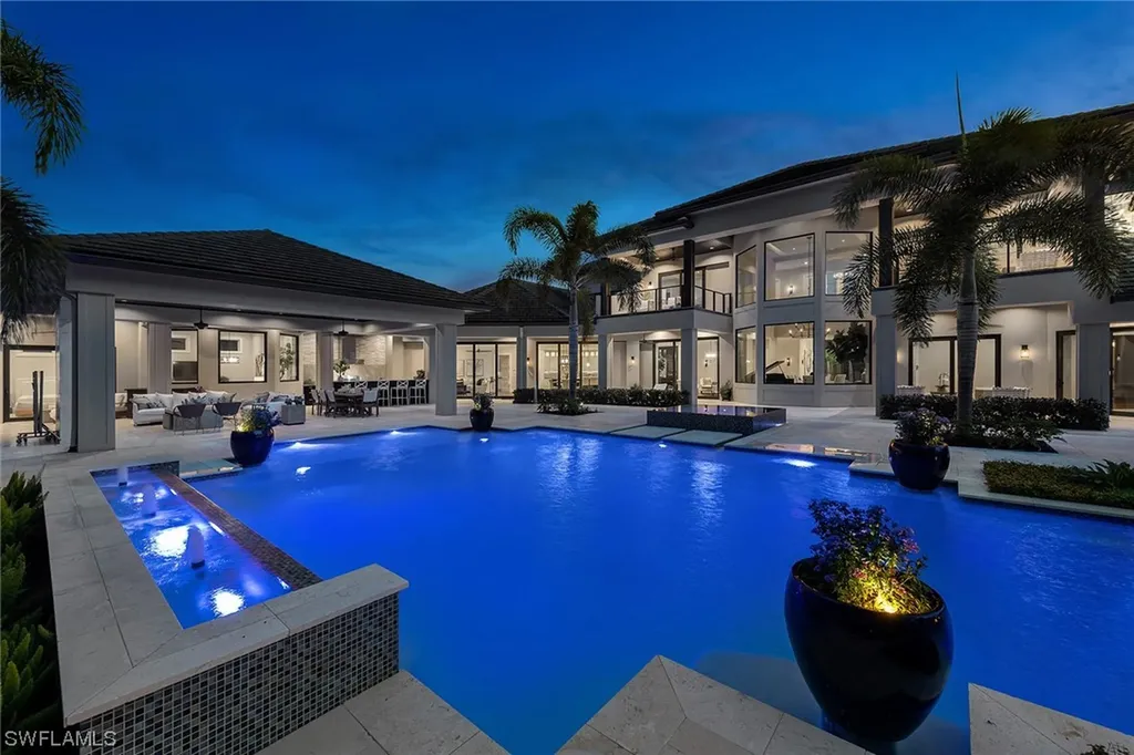 254 Ridge Drive Naples FL 34108