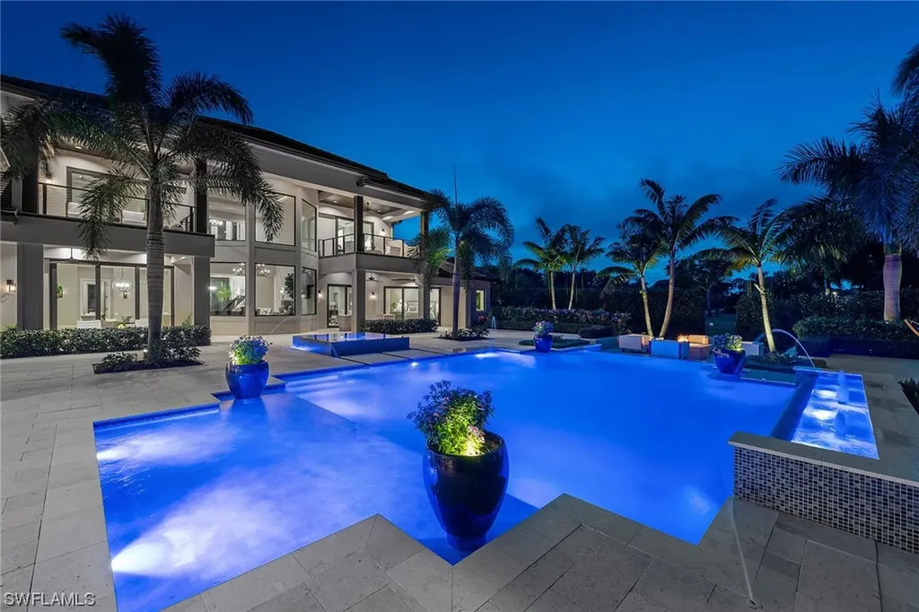 254 Ridge Drive Naples FL 34108