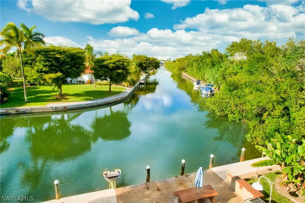 805 E Gulf Drive Sanibel FL 33957