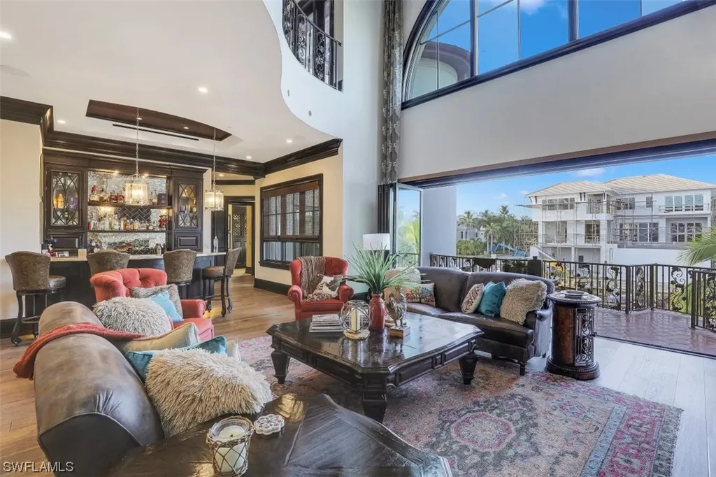 10080 Gulf Shore Drive Naples FL 34108