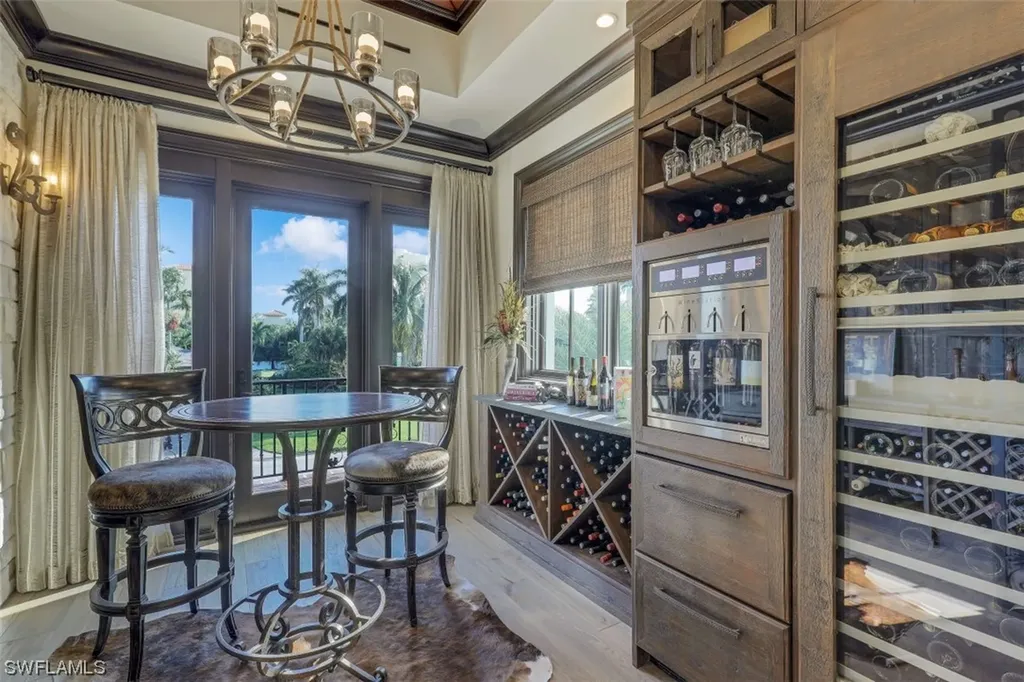 10080 Gulf Shore Drive Naples FL 34108