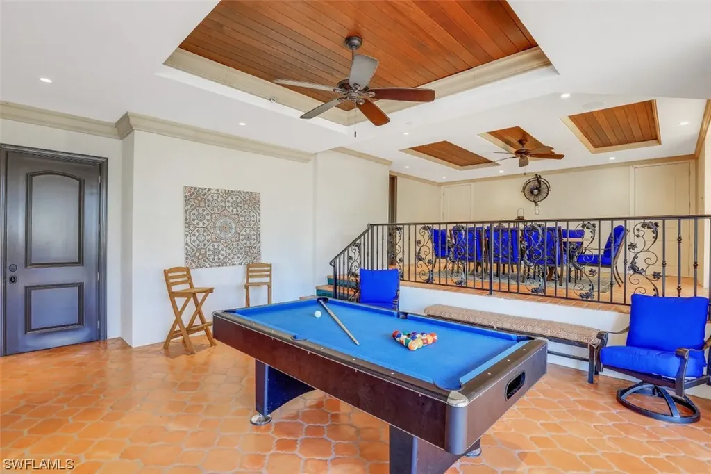 10080 Gulf Shore Drive Naples FL 34108