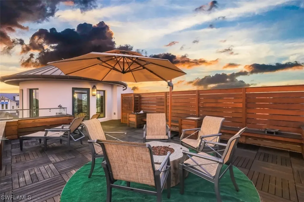 10080 Gulf Shore Drive Naples FL 34108