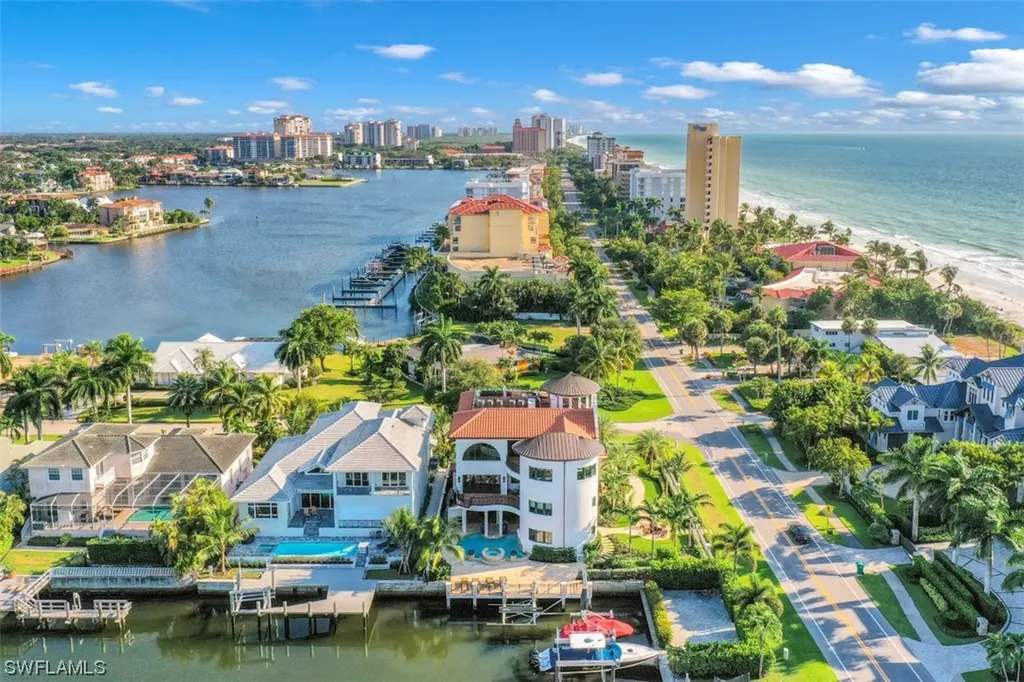 10080 Gulf Shore Drive Naples FL 34108