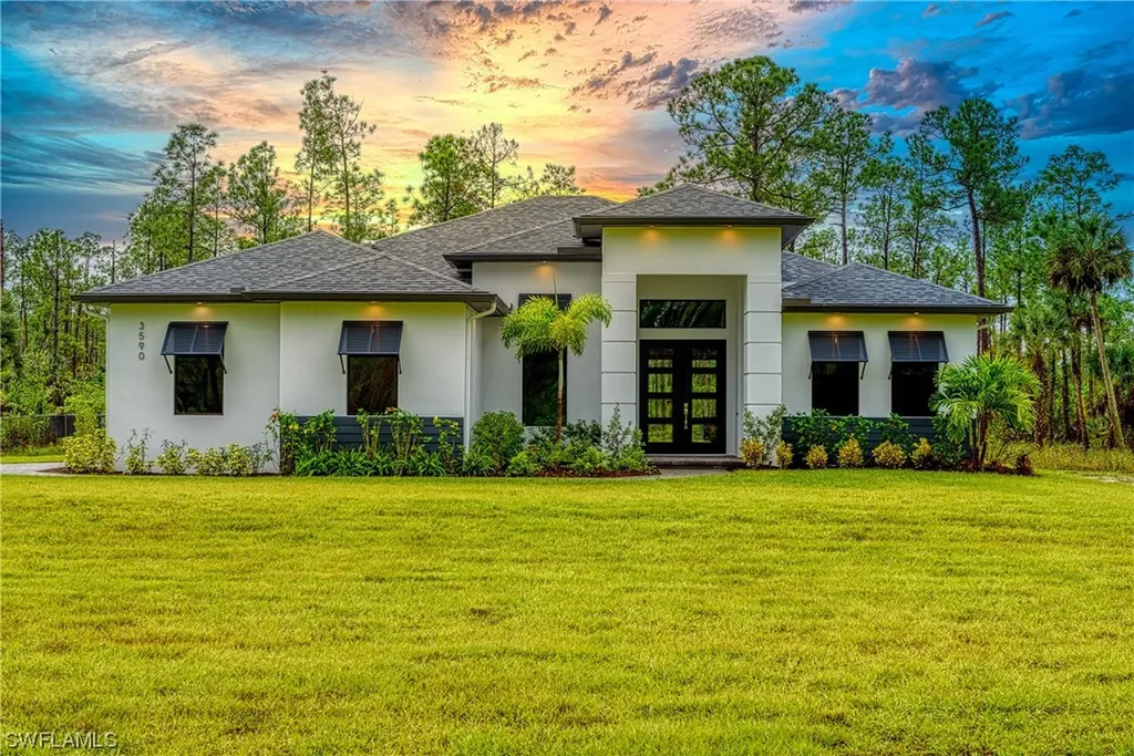 98 9th Street SW Naples FL 34117
