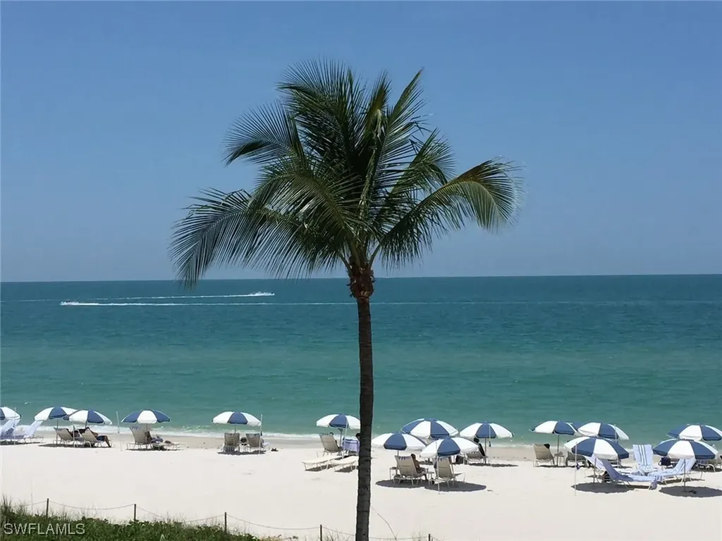 518 14th Street N Naples FL 34102
