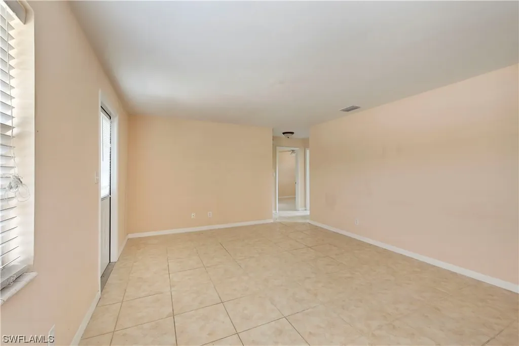 518 14th Street N Naples FL 34102