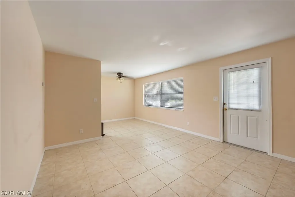 518 14th Street N Naples FL 34102