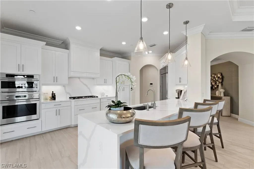 16347 Viansa Way Naples FL 34110