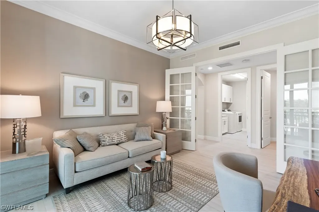 16347 Viansa Way Naples FL 34110