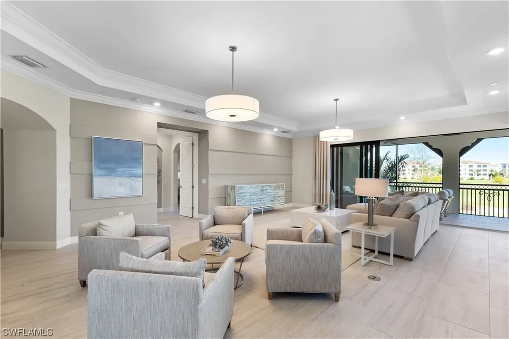 16347 Viansa Way Naples FL 34110