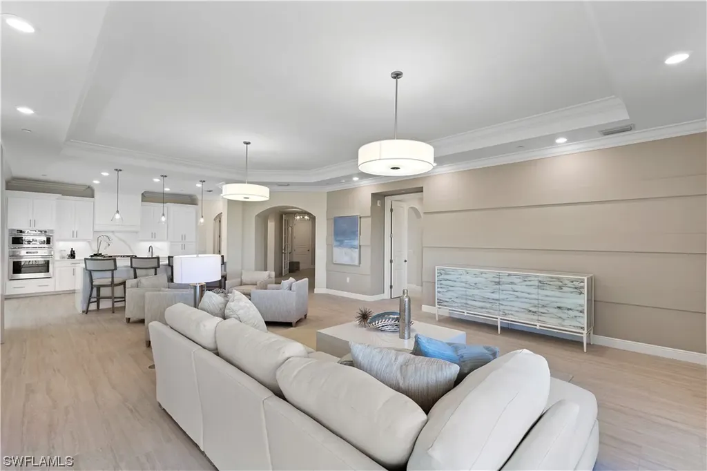 16347 Viansa Way Naples FL 34110