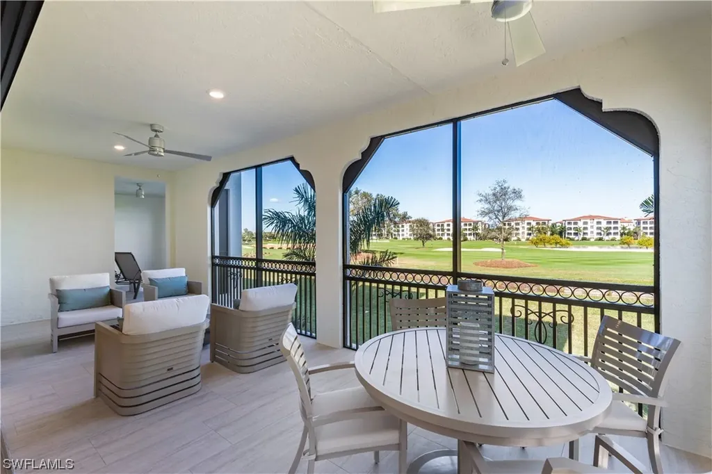 16347 Viansa Way Naples FL 34110