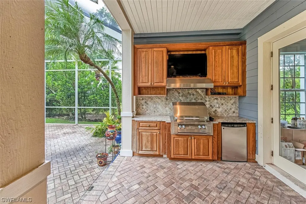548 Carpenter Court Naples FL 34110